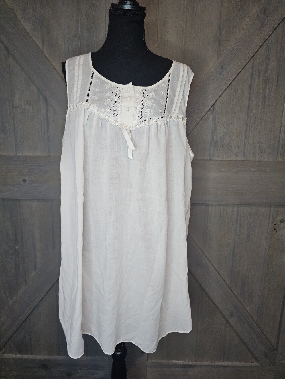Vintage Carriage Court Nightgown sz Large